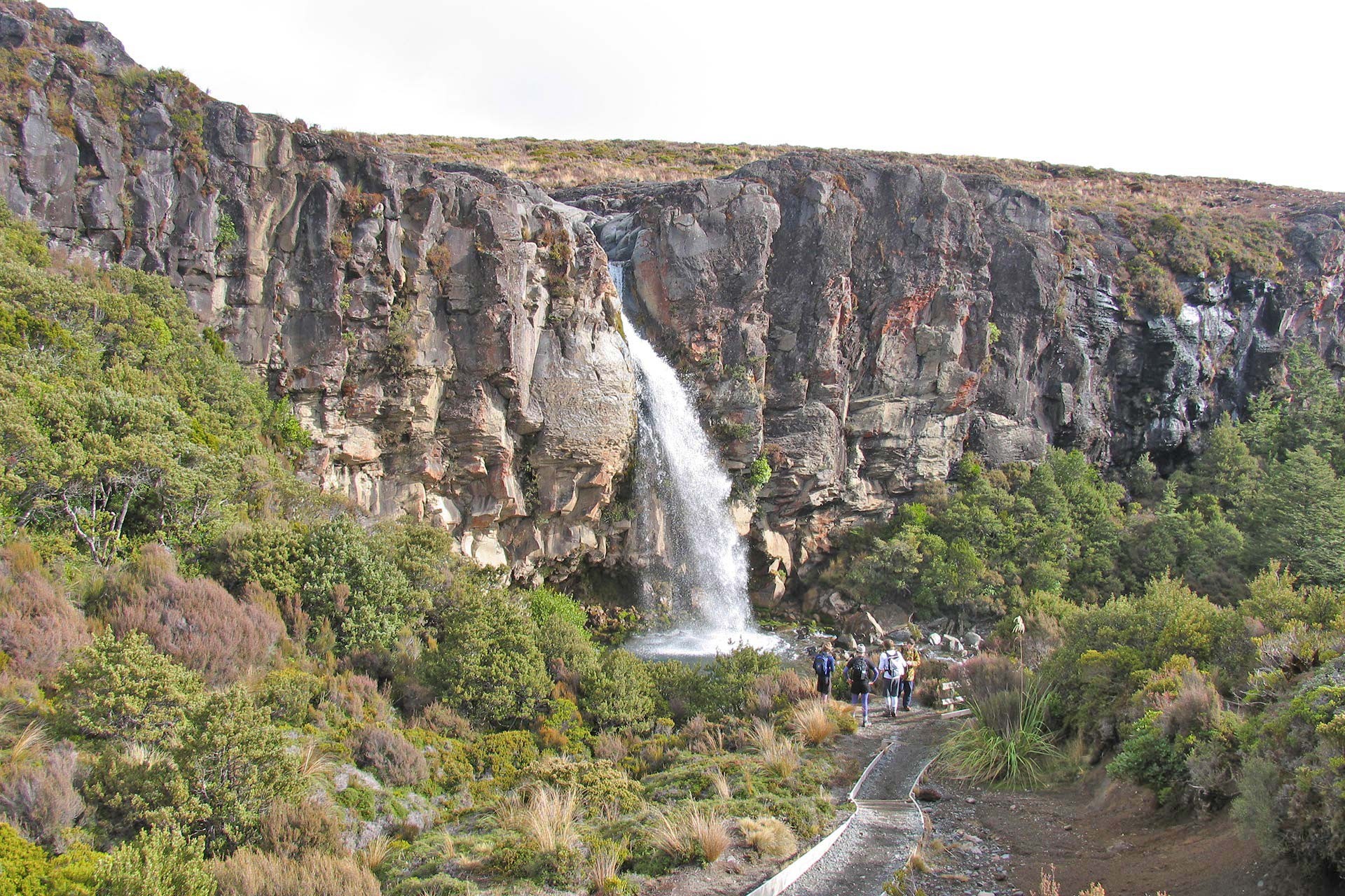Walk to the Taranaki falls, Tongariro National Park
