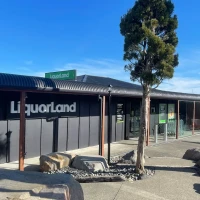 Plateau Lodge business listing for Liquorland 