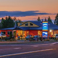 Plateau Lodge business listing for Schnapps Bar