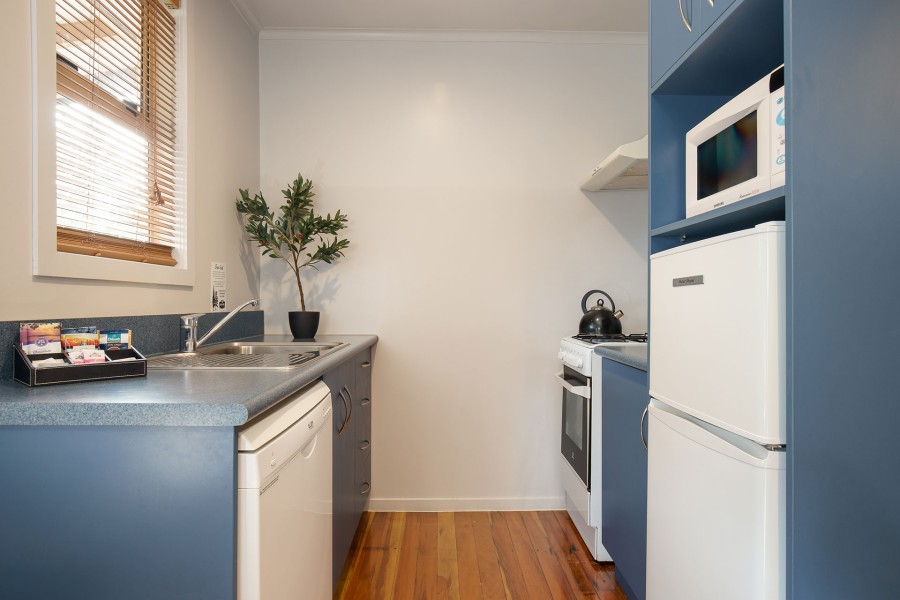 Plateau Lodge 2 bedroom apartment, kitchen